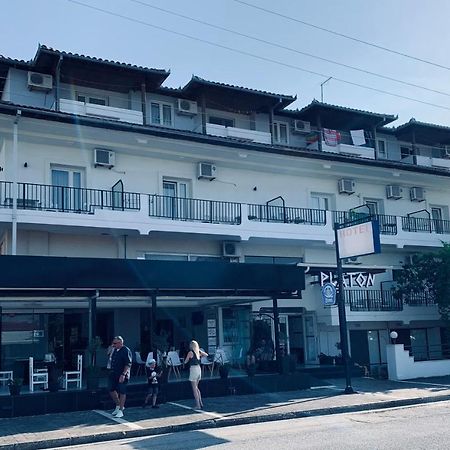 Platon Hotel Неи Порои Екстериор снимка