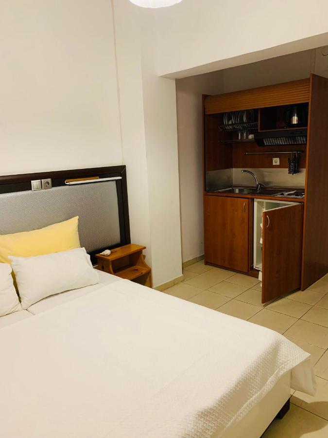 Platon Hotel Неи Порои Екстериор снимка