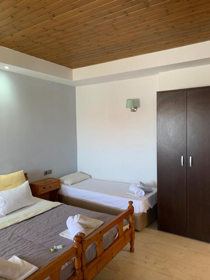 Platon Hotel Неи Порои Екстериор снимка