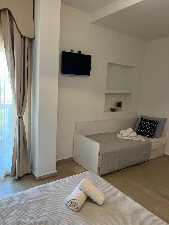 Platon Hotel Неи Порои Екстериор снимка